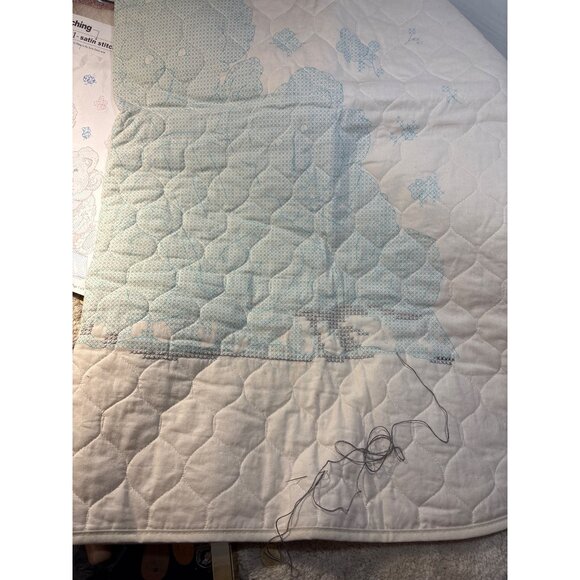 Dimensions Bear Hug Quilt Cross Stitch Kit Pre-Stamped 34" X 43" READ - Picture 6 of 8